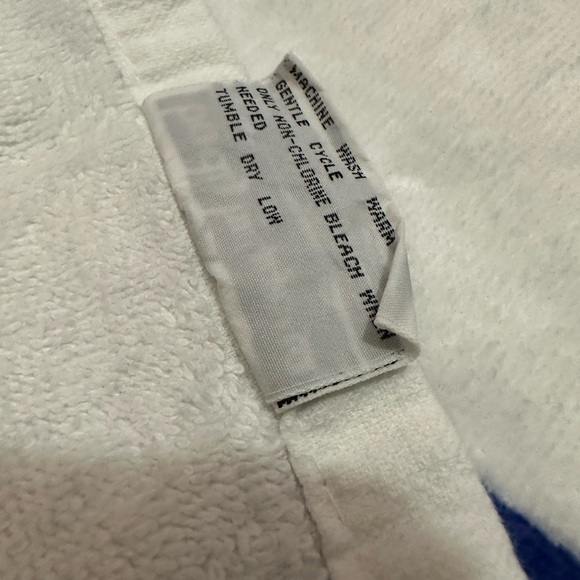 Vintage 1980’s Workout Bear Large Body Huggers Beach Bath Towel White - Picture 9 of 10